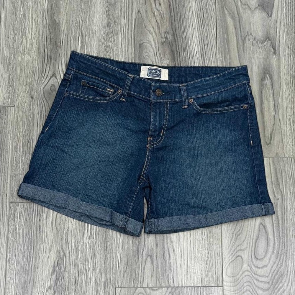 Signature by Levi Strauss & Co Mid Rise Cuffed Dark Wash Denim Shorts Misses 6